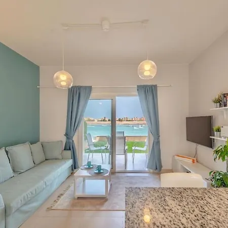 El-Gouna Water-Side Apartment
